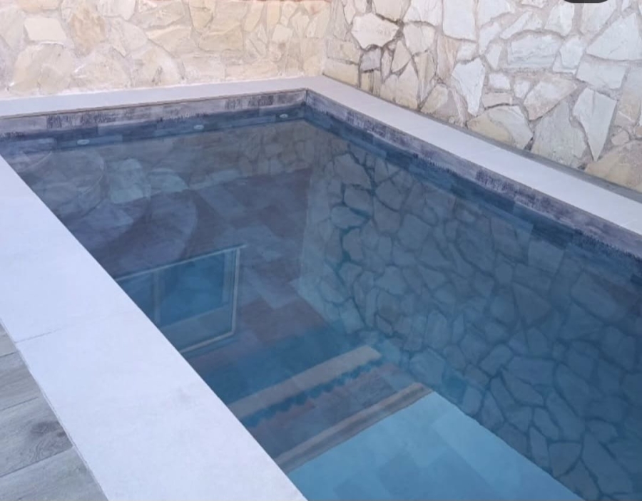 Impermeabilización de piscina 5x3 en Alpedrete, Madrid.
